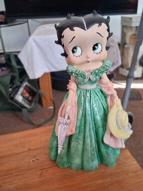 1998 Green Betty Boop Figurine in Vintage Dress - Collectible Statue Undamage